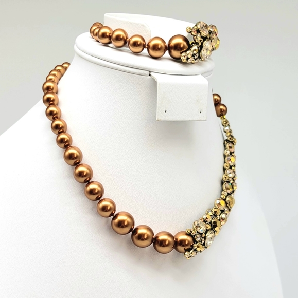 Heidi Daus Gold Pearl and Diamond Swarovski Crystal Asymmetrical Jewelry Set - Picture 6 of 14